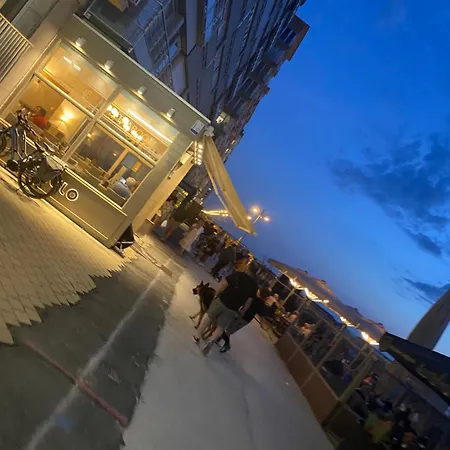 Lejlighed Op Achtste Verdieping Op De Zeedijk Met Fenomenaal Zeezicht Voor 2 Personen *