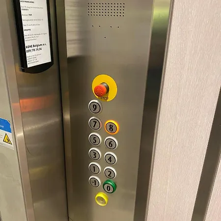 Op Achtste Verdieping Op De Zeedijk Met Fenomenaal Zeezicht Voor 2 Personen Lejlighed Middelkerke